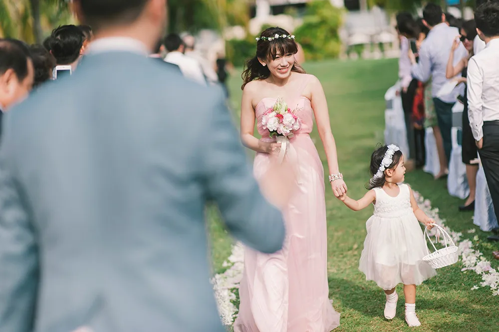 Munkeat Photography. theweddingnotebook.com