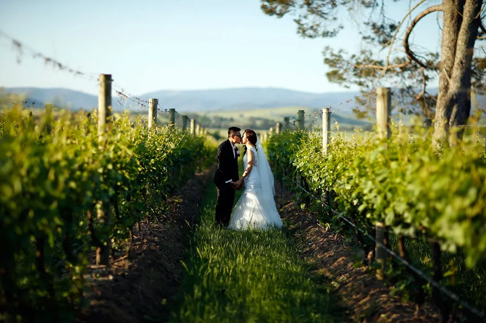 Photo by Warren Photography. theweddingnotebook.com