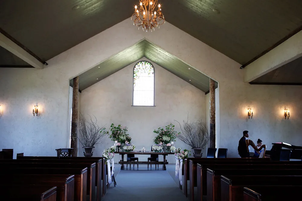 Photo by Warren Photography. theweddingnotebook.com