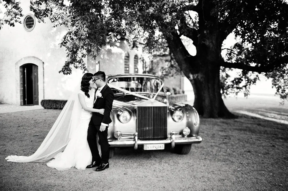 Photo by Warren Photography. theweddingnotebook.com