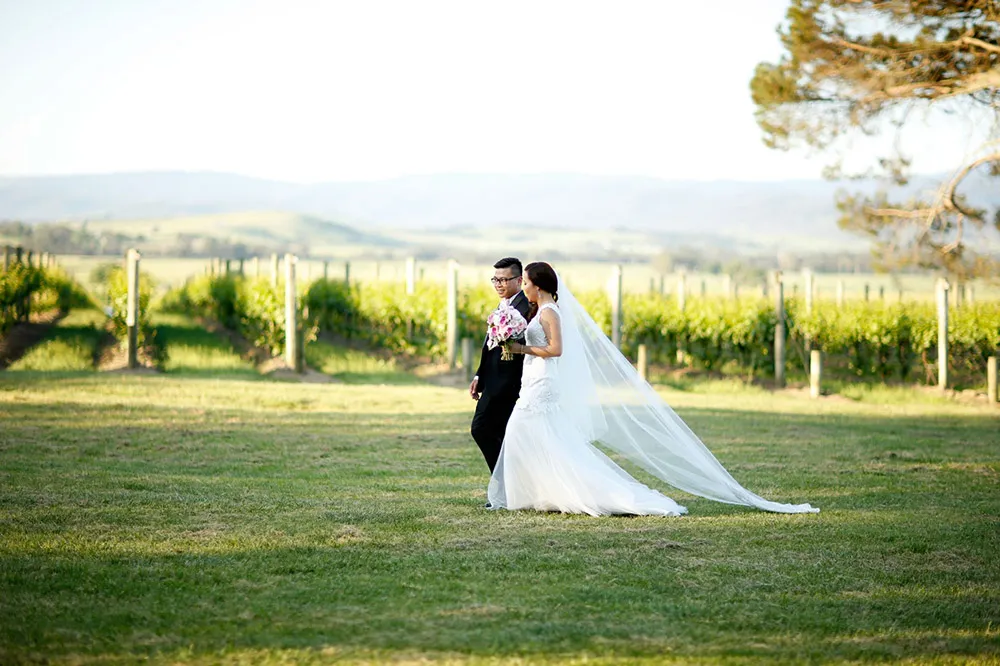 Photo by Warren Photography. theweddingnotebook.com