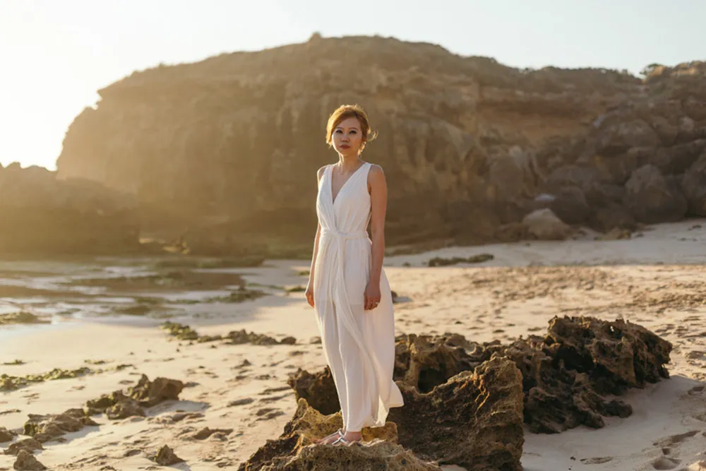 Photo by Shaun Lee. theweddingnotebook.com