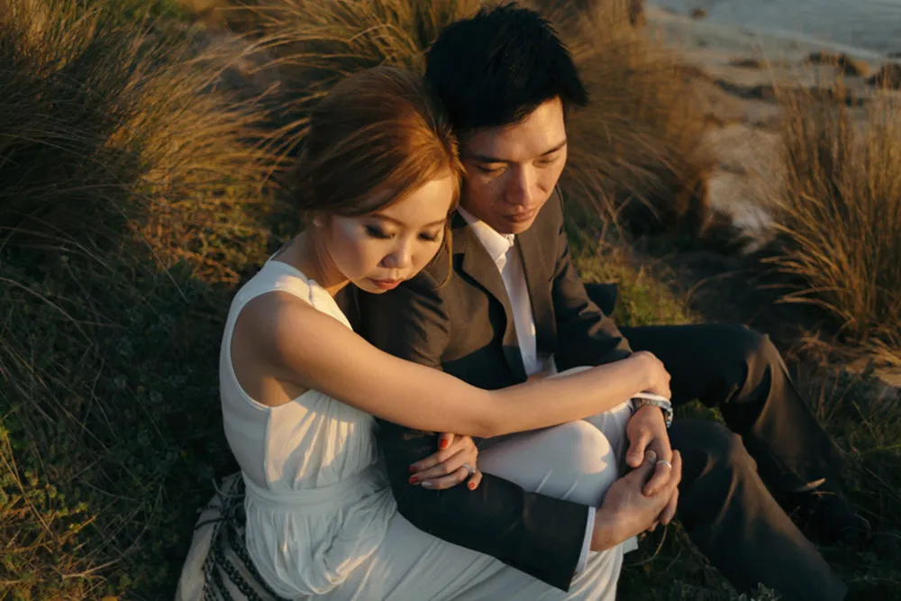 Photo by Shaun Lee. theweddingnotebook.com