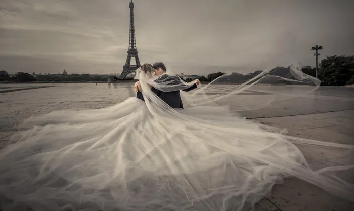 Photo by Acapella Photography. theweddingnotebook.com