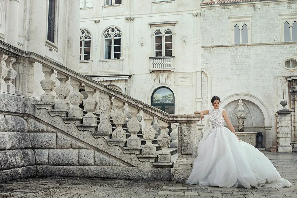 Photo by Metrophoto. theweddingnotebook.com