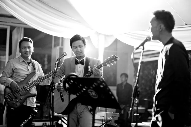 Photography by Axioo. theweddingnotebook.com