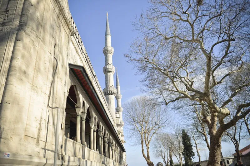 Photo by Andrew Yep Photographie. theweddingnotebook.com