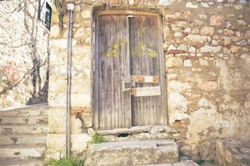 Photo by Andrew Yep Photographie. theweddingnotebook.com