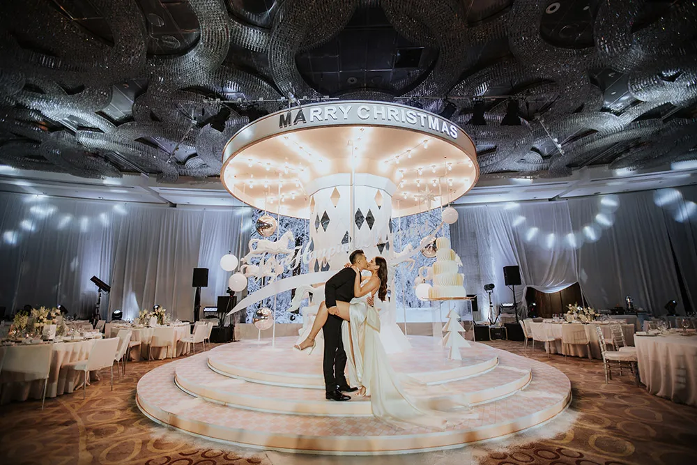 Photo by Louis Gan Photography. www.theweddingnotebook.com