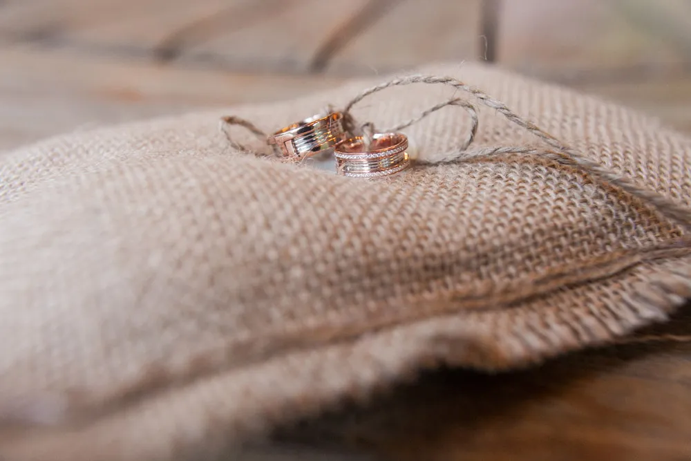 Photography by Anna Rina. theweddingnotebook.com