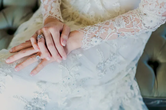 Photo by Alextan Artworks. theweddingnotebook.com