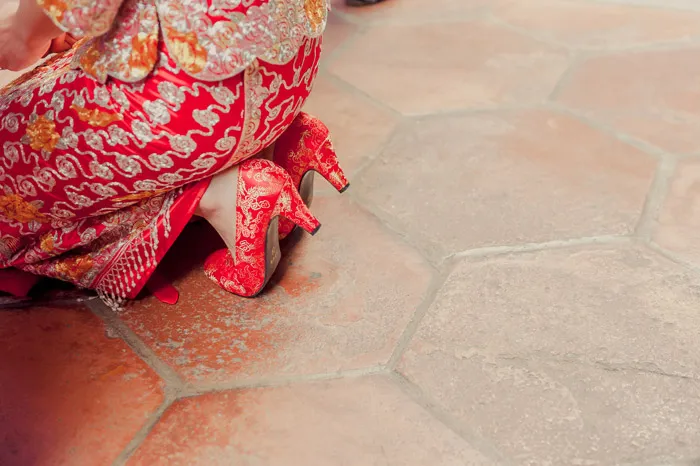 Photo by Alextan Artworks. theweddingnotebook.com