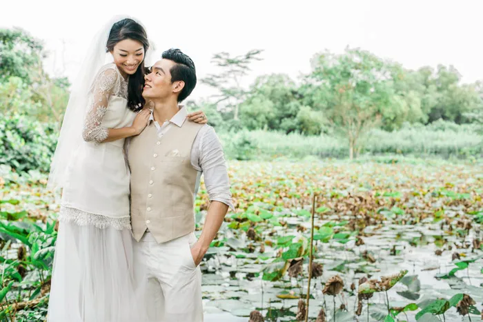 Photo by Brody Tan Photography. Bridal Gown by Love, Yu. theweddingnotebook.com