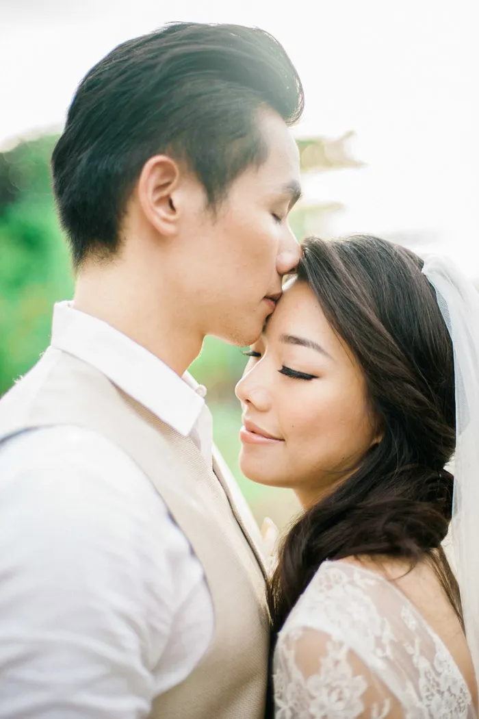 Photo by Brody Tan Photography. Styling by Bryan of Beautiful Gatherings. theweddingnotebook.com