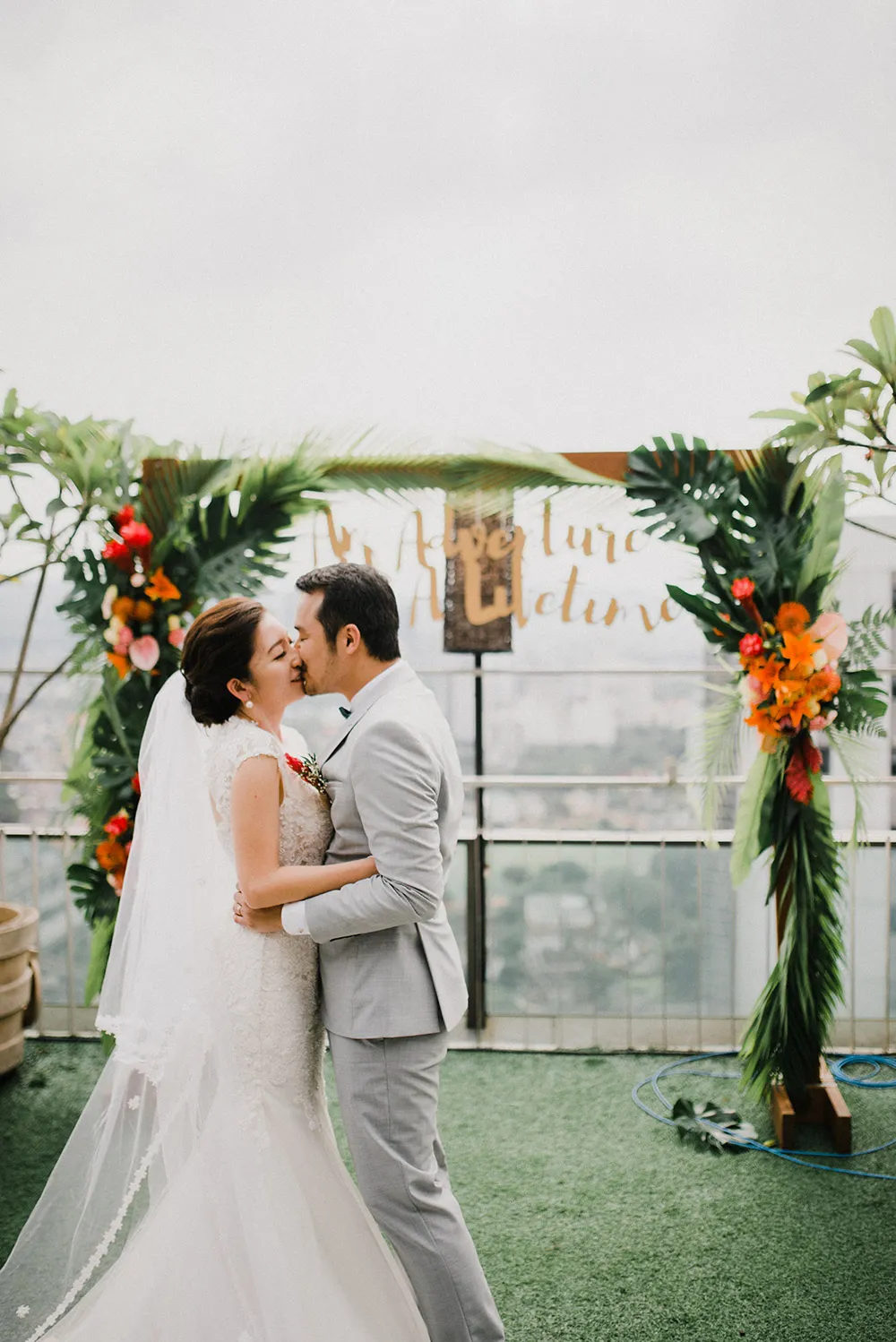 Fixer photography. theweddingnotebook.com