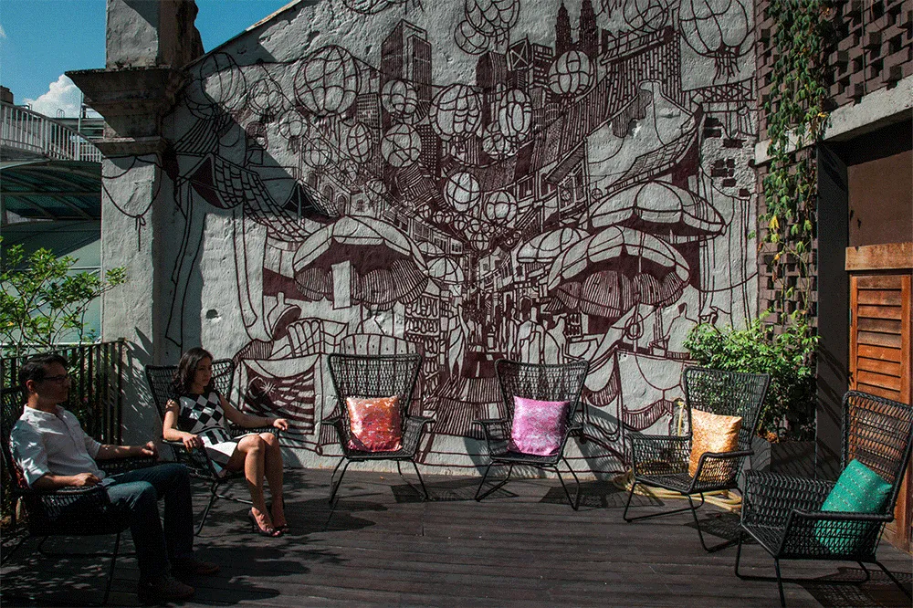 Photo by Funkydali. theweddingnotebook.com