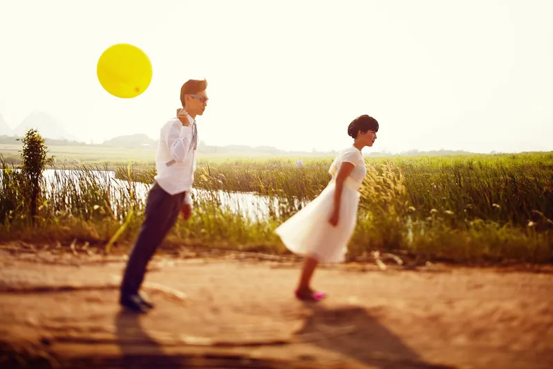 Funky Dali Photography. theweddingnotebook.com