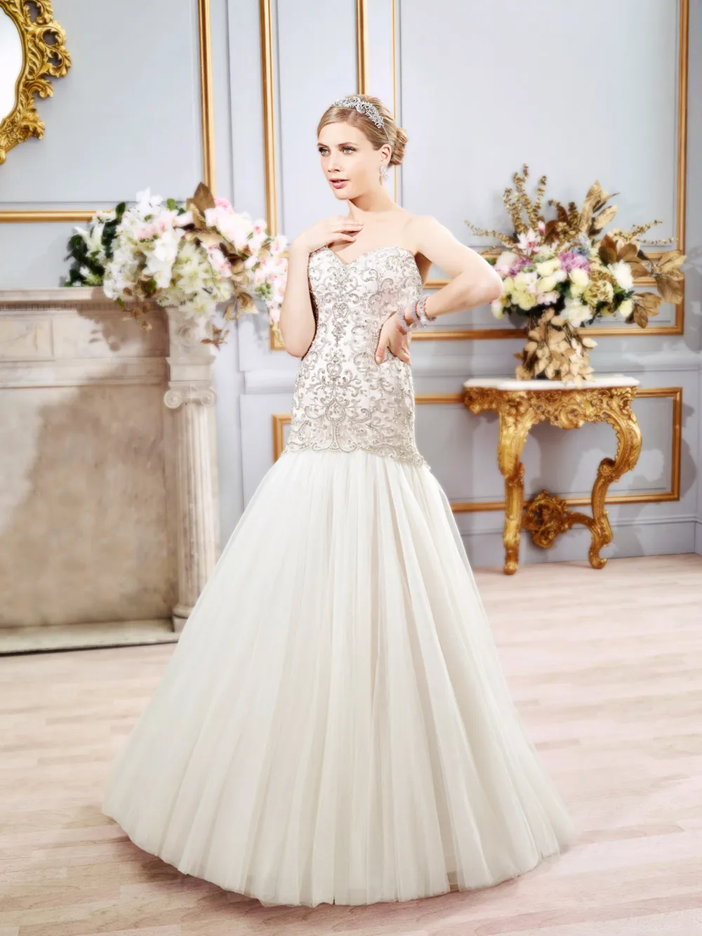 Val Stefani Spring 2016 Collection. theweddingnotebook.com