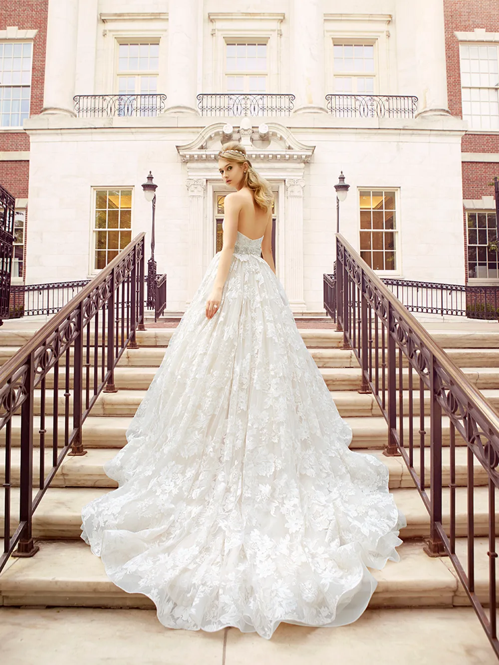 Val Stefani Spring 2017 Collection. theweddingnotebook.com