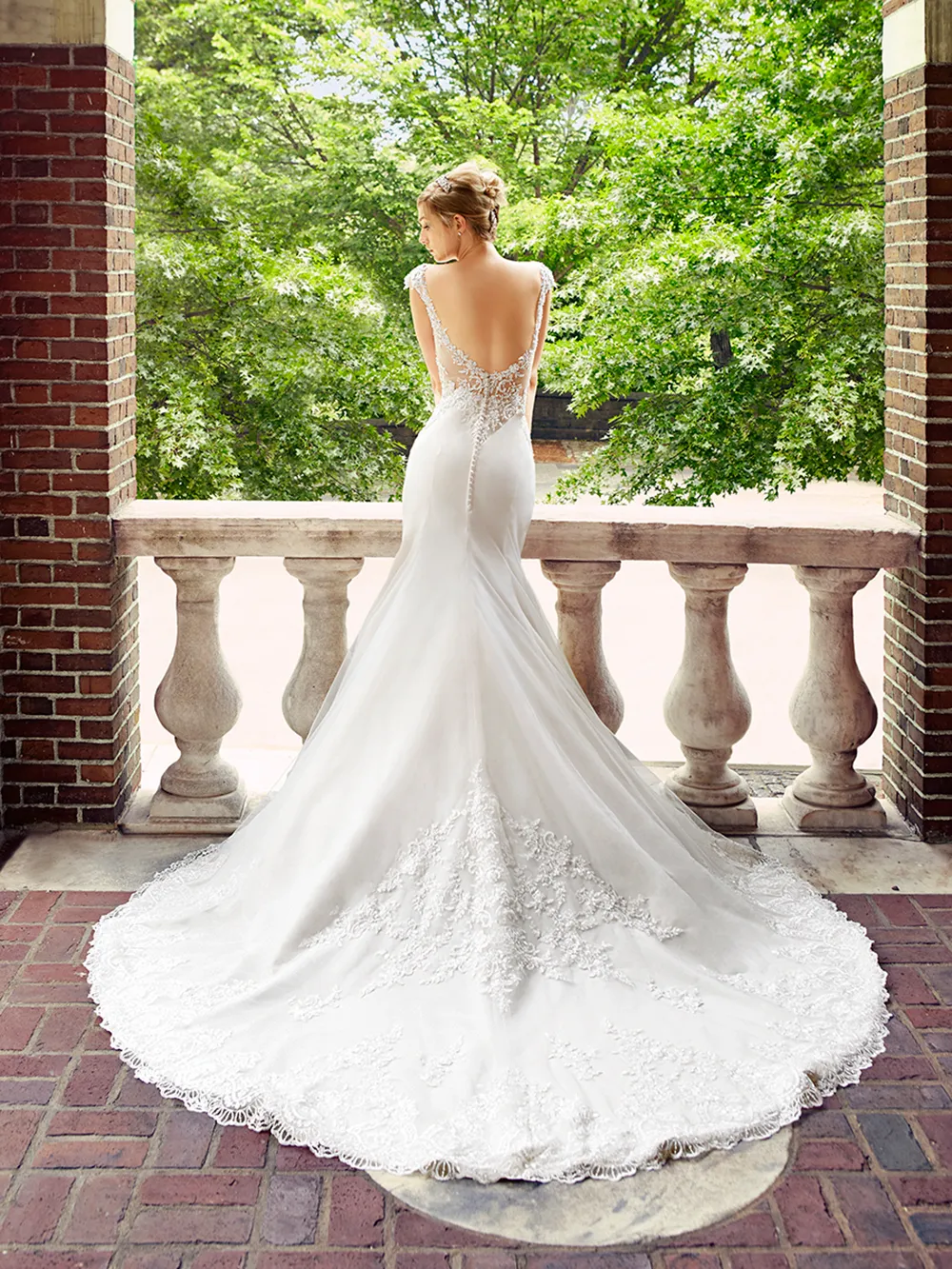 Val Stefani Spring 2017 Collection. theweddingnotebook.com