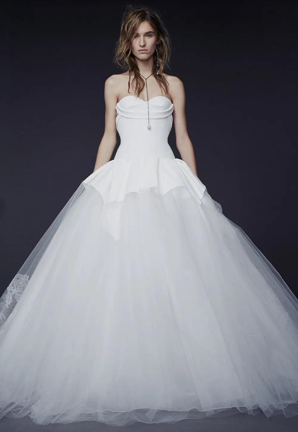 Penelope – Vera Wang Fall 2015 Collection. theweddingnotebook.com