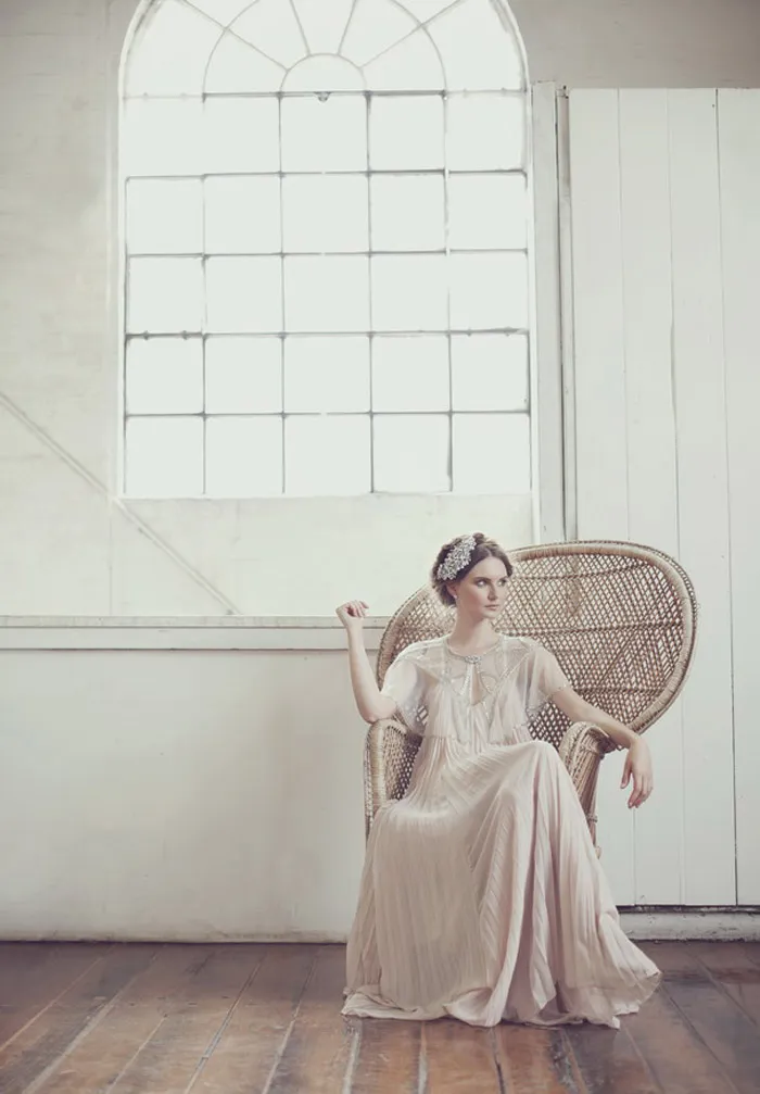 Cathleen - Viktoria Novak 2014 Collection. theweddingnotebook.com