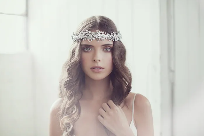 Ella - Viktoria Novak 2014 Collection. theweddingnotebook.com