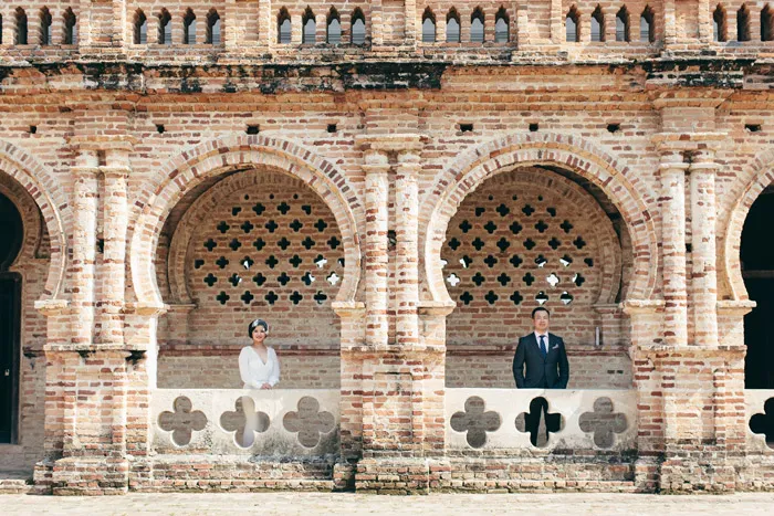 Wedding photoshoot at Kellie's Castle Ipoh. Photo by NDrew Photography. theweddingnotebook.com
