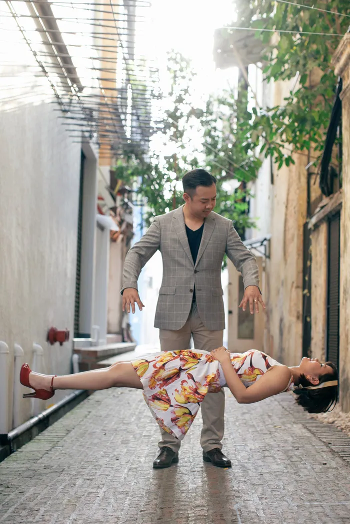 Creative wedding photoshoot. Photo by NDrew Photography. theweddingnotebook.com