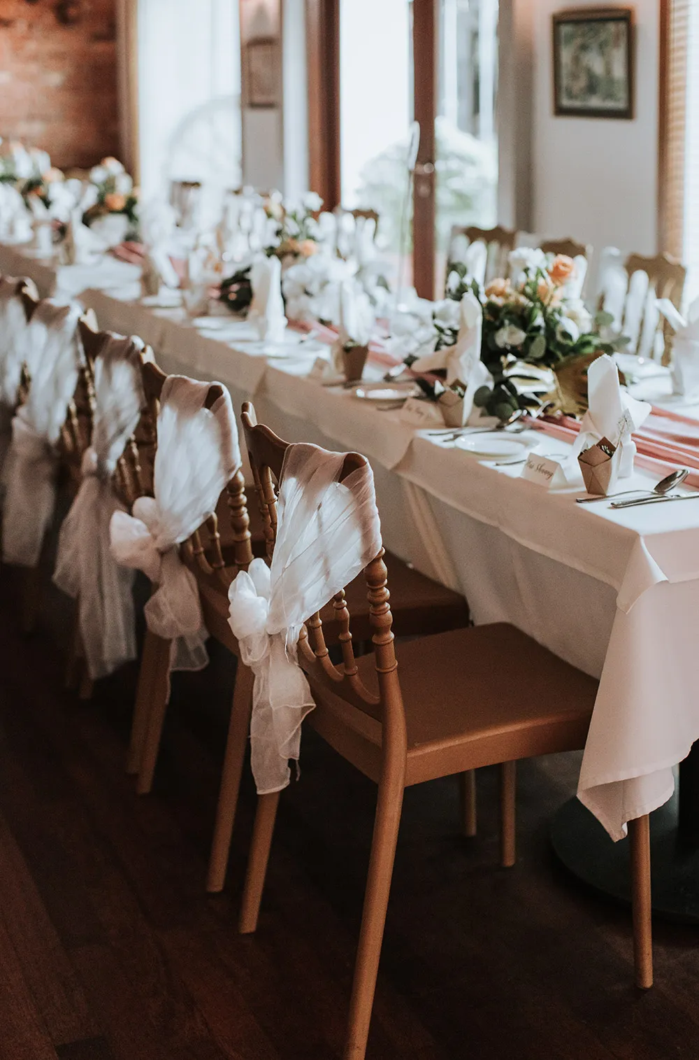 Photo by Zach Chin of Munkeat Studio. theweddingnotebook.com