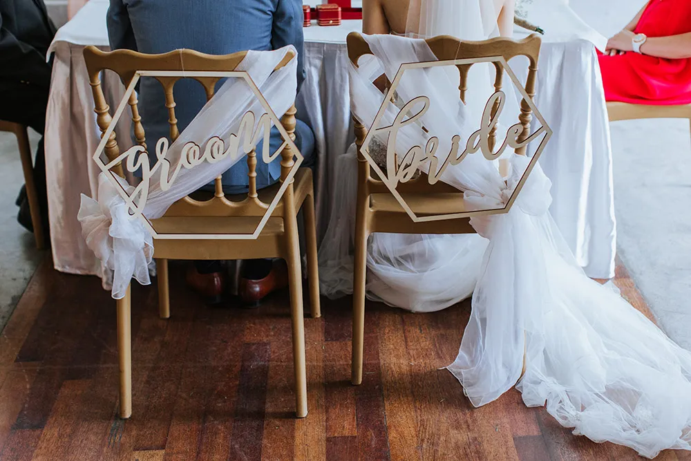 Photo by Zach Chin of Munkeat Studio. theweddingnotebook.com