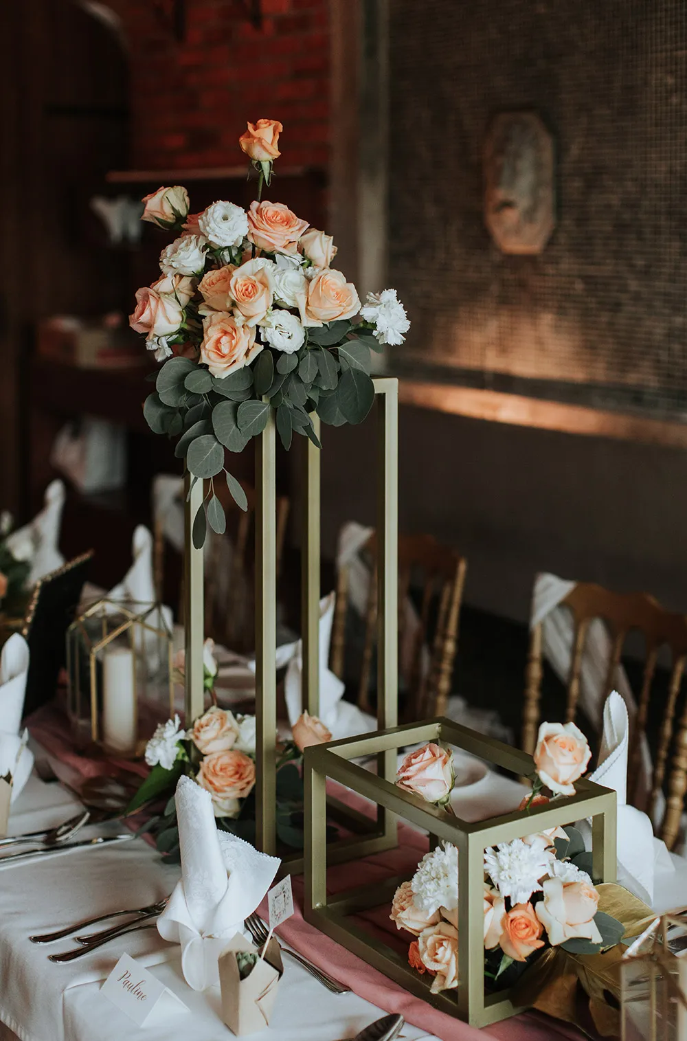 Photo by Zach Chin of Munkeat Studio. theweddingnotebook.com