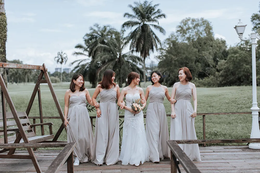 Photo by Zach Chin of Munkeat Studio. theweddingnotebook.com