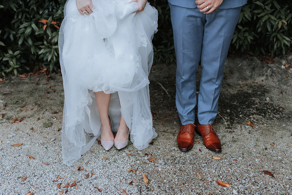 Photo by Zach Chin of Munkeat Studio. theweddingnotebook.com