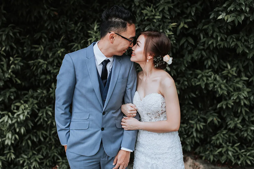 Photo by Zach Chin of Munkeat Studio. theweddingnotebook.com