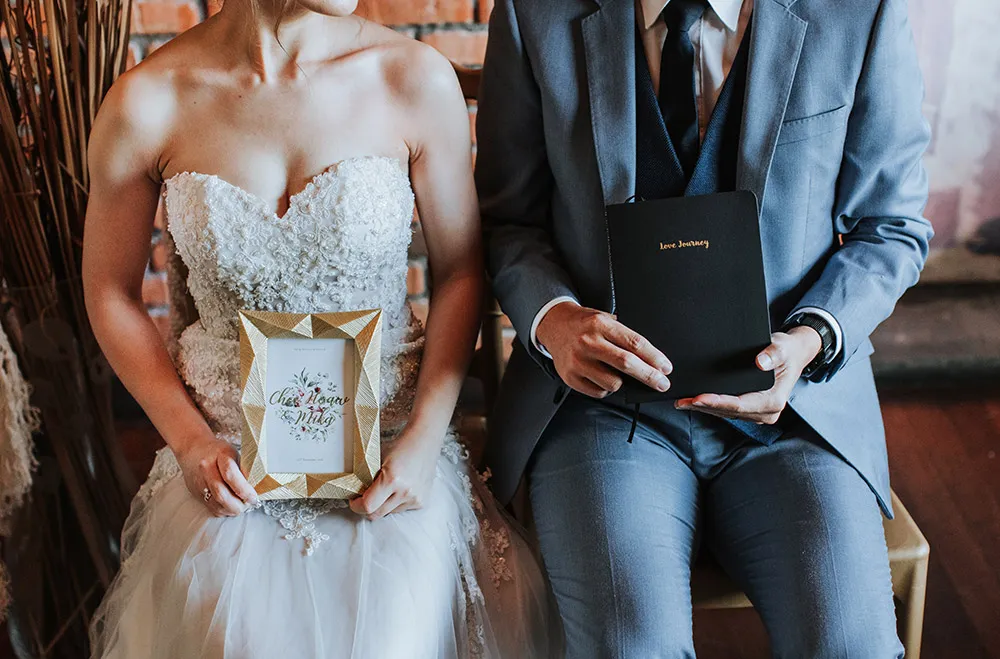 Photo by Zach Chin of Munkeat Studio. theweddingnotebook.com