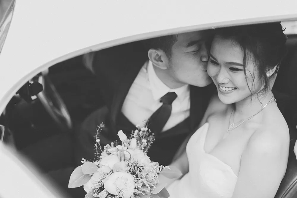 Photo by MJK Photography. theweddingnotebook.com