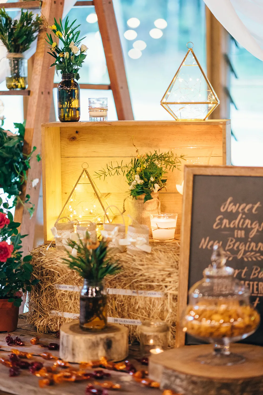 Photo by Peter Herman Photography. Styling by The PeakXperience. theweddingnotebook.com