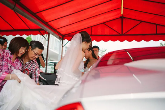 Photo by Milan Teh. theweddingnotebook.com