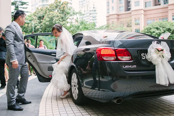 Photo by Milan Teh. theweddingnotebook.com