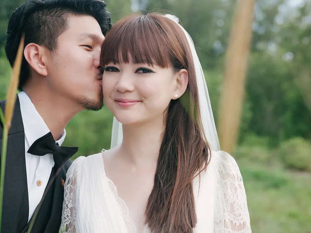 The Peeping Thom Photography. theweddingnotebook.com