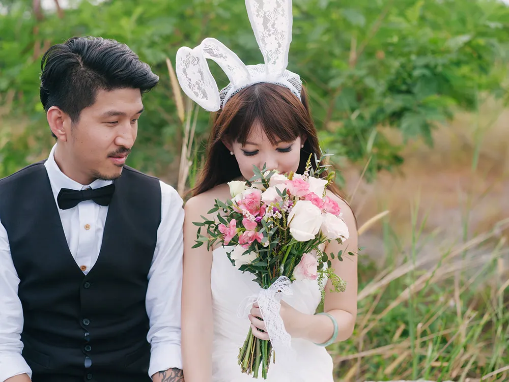 The Peeping Thom Photography. theweddingnotebook.com