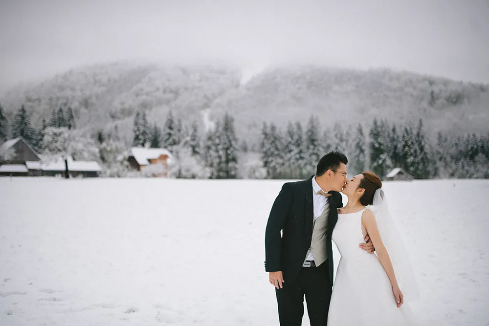 Photo by Fixer Photography. theweddingnotebook.com