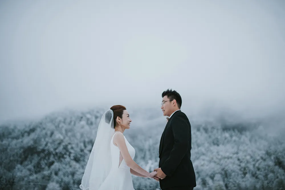 Photo by Fixer Photography. theweddingnotebook.com