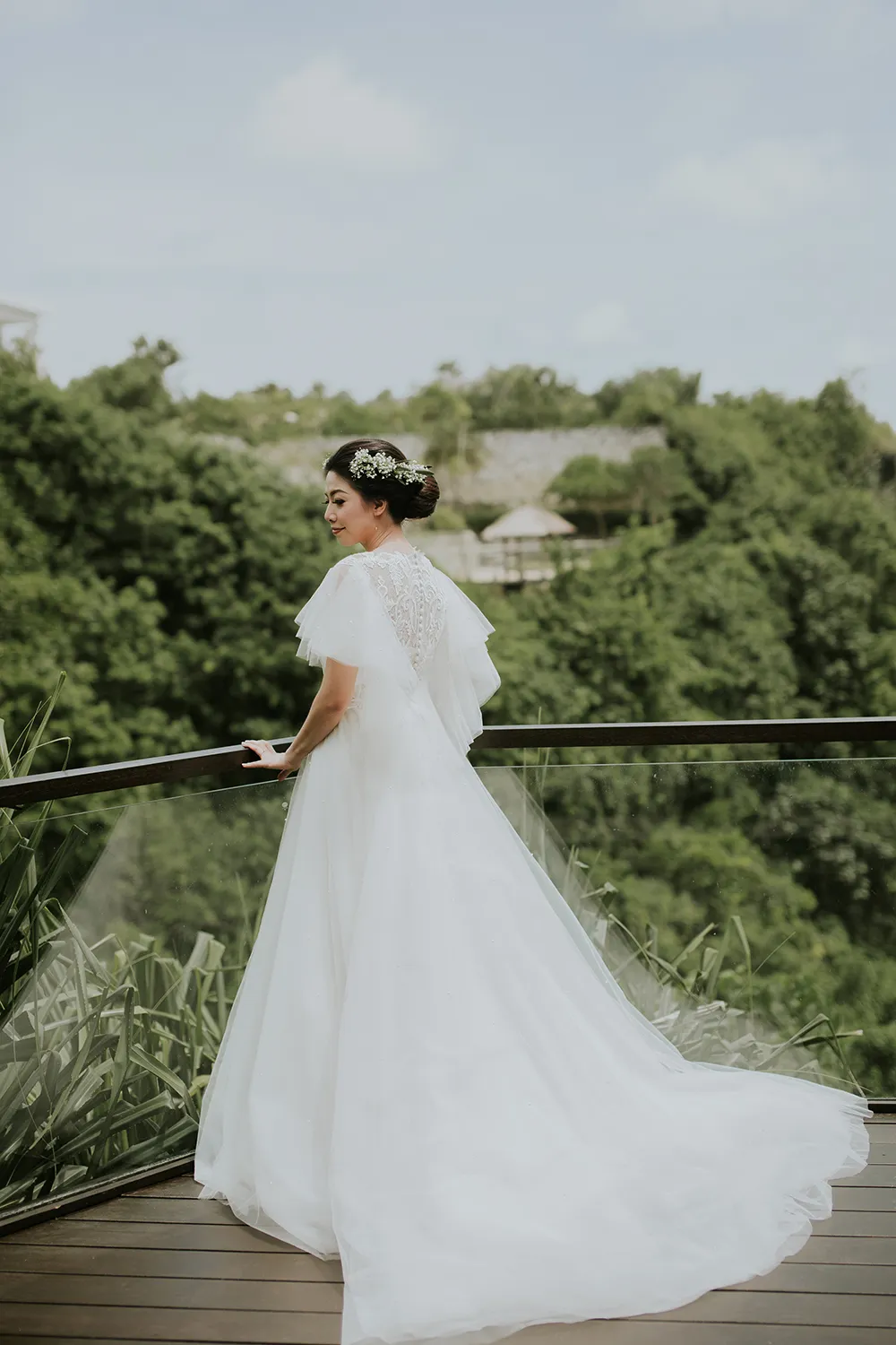 Photo by Punyan Photography. theweddingnotebook.com