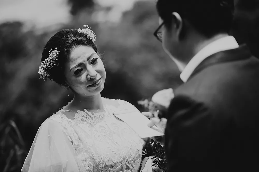 Photo by Punyan Photography. theweddingnotebook.com