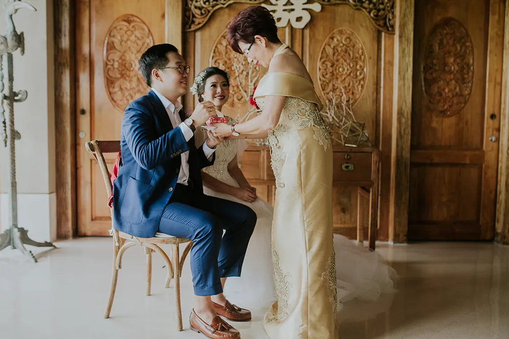 Photo by Punyan Photography. theweddingnotebook.com