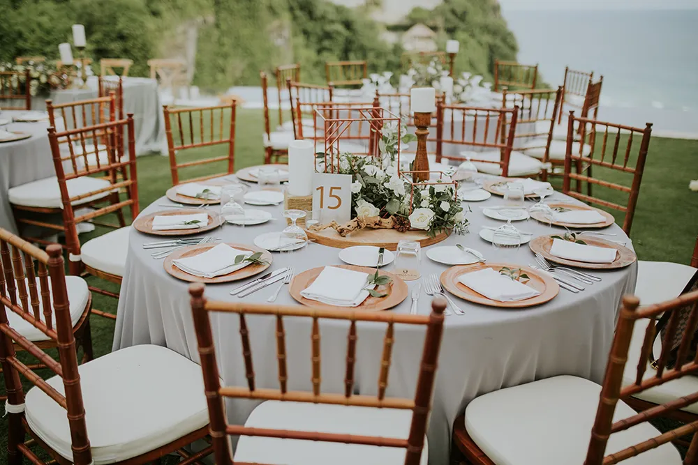 Photo by Punyan Photography. theweddingnotebook.com