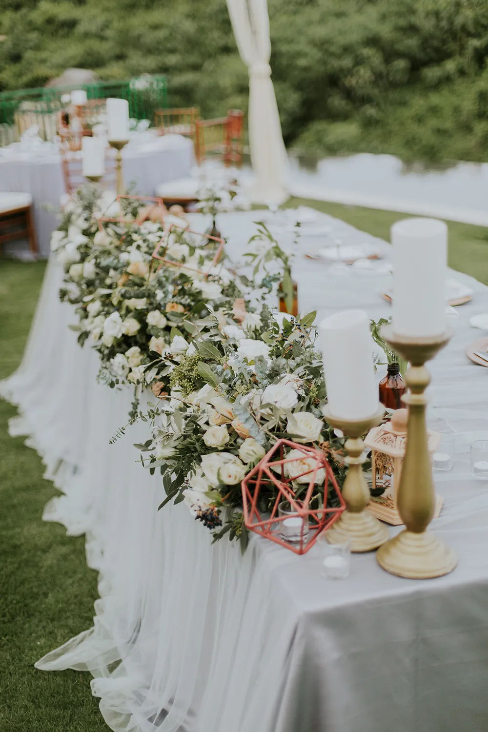 Photo by Punyan Photography. theweddingnotebook.com