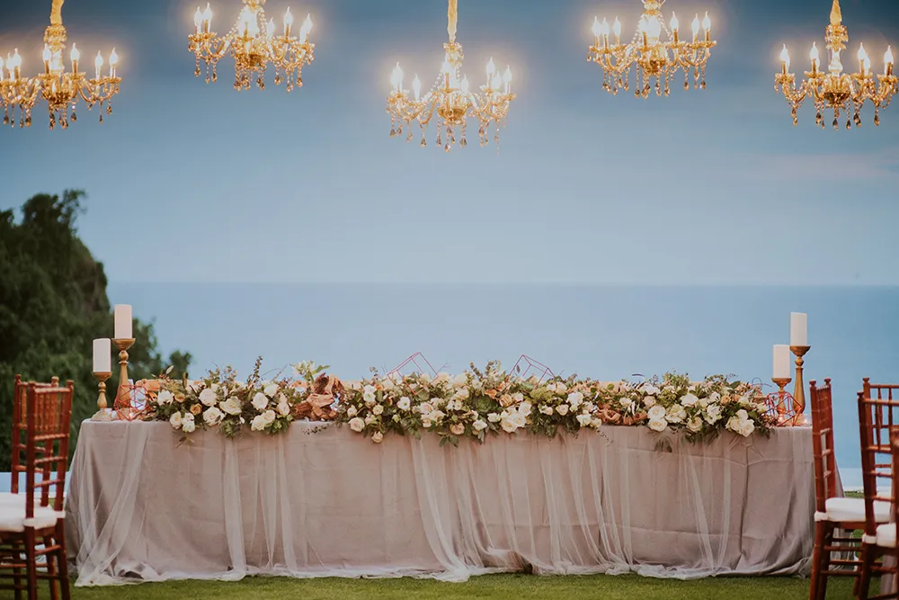 Photo by Punyan Photography. theweddingnotebook.com